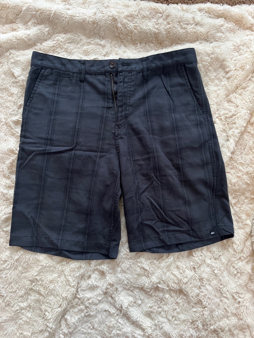 Quiksilver Men's Black Flat Front Casual Shorts